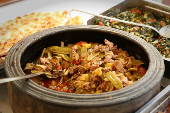 Öğle yemeği Gülhan'da güzel - Gülhan Restoran